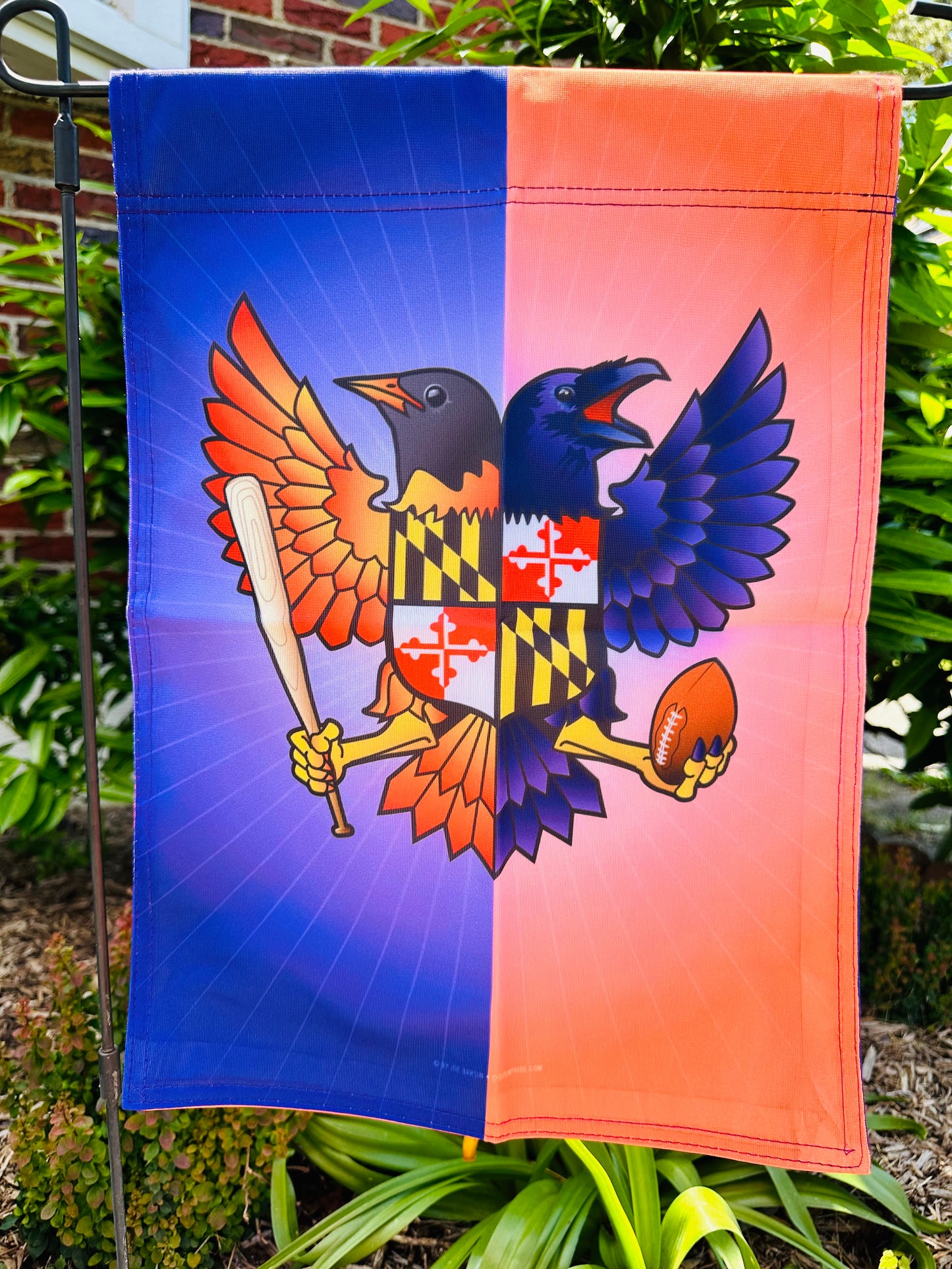 Birdland Shield / Garden Flag