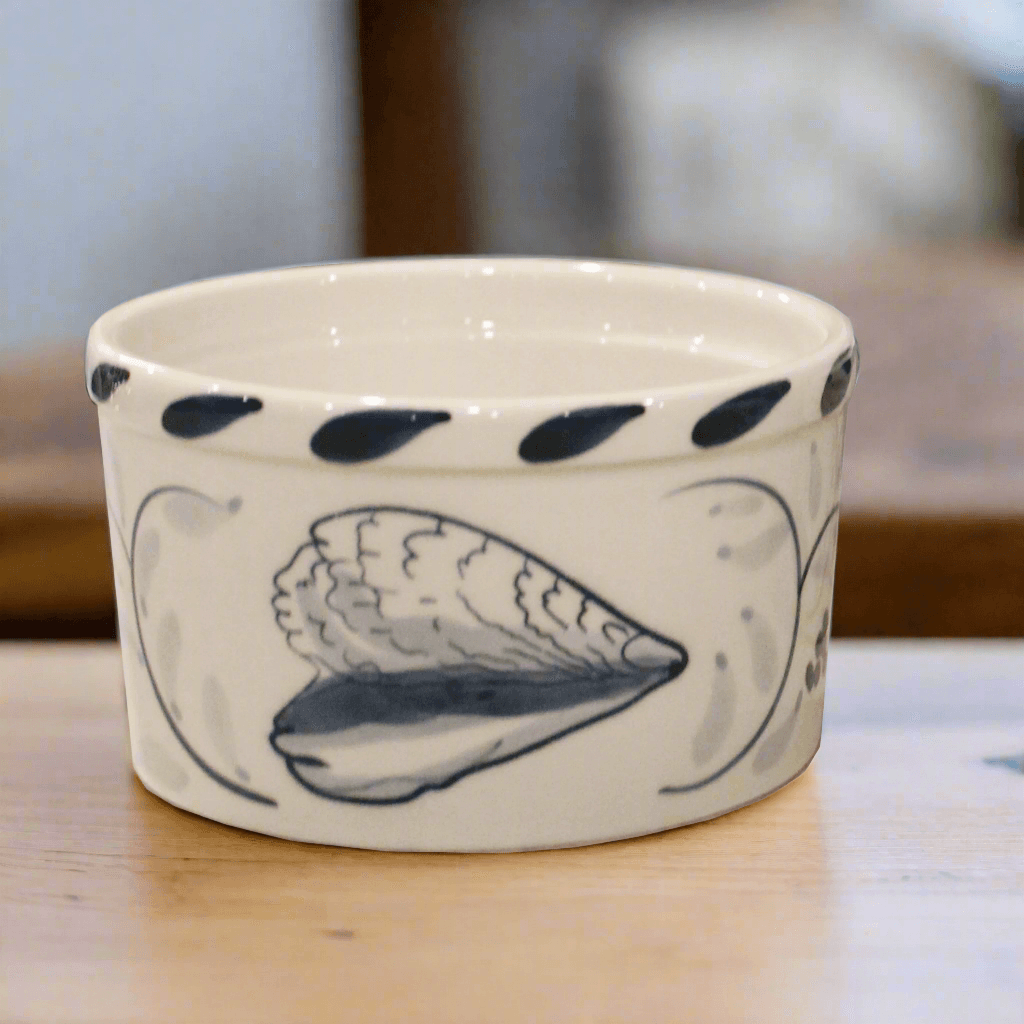 Oyster / Large Ramekin